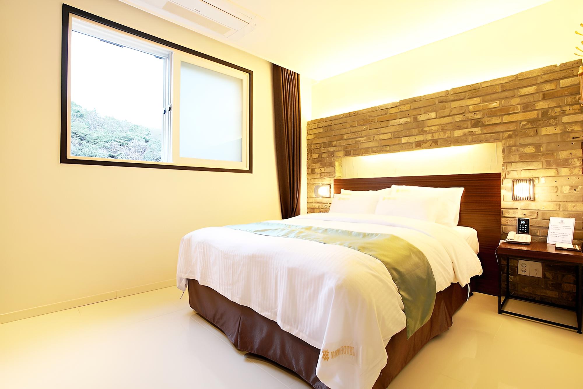 Room (Standard (Cafe Voucher)) photo 1