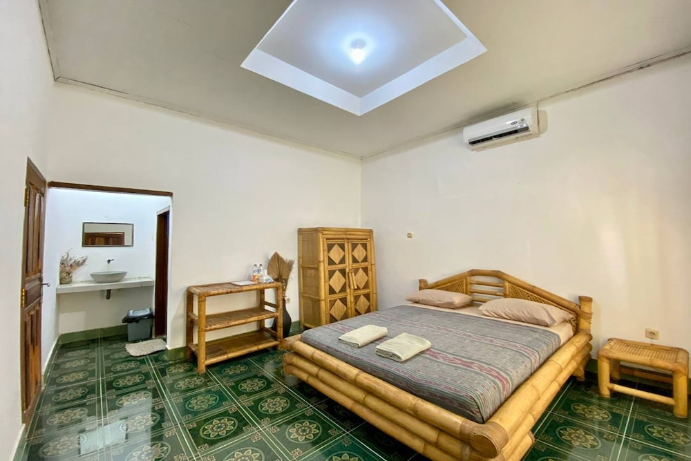 Standard Double Room with AC - Photo 1