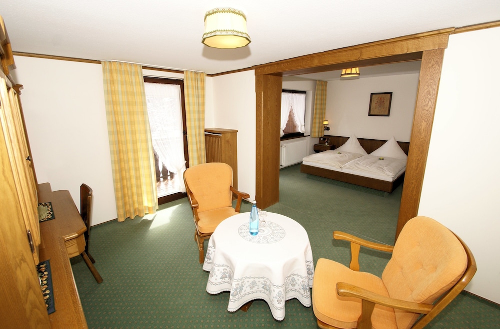 Junior Suite, Balcony photo 1