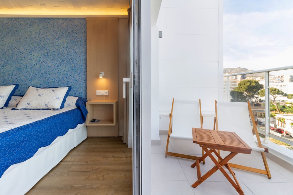 Deluxe Double Room, Terrace, Partial Sea View - Photo 8