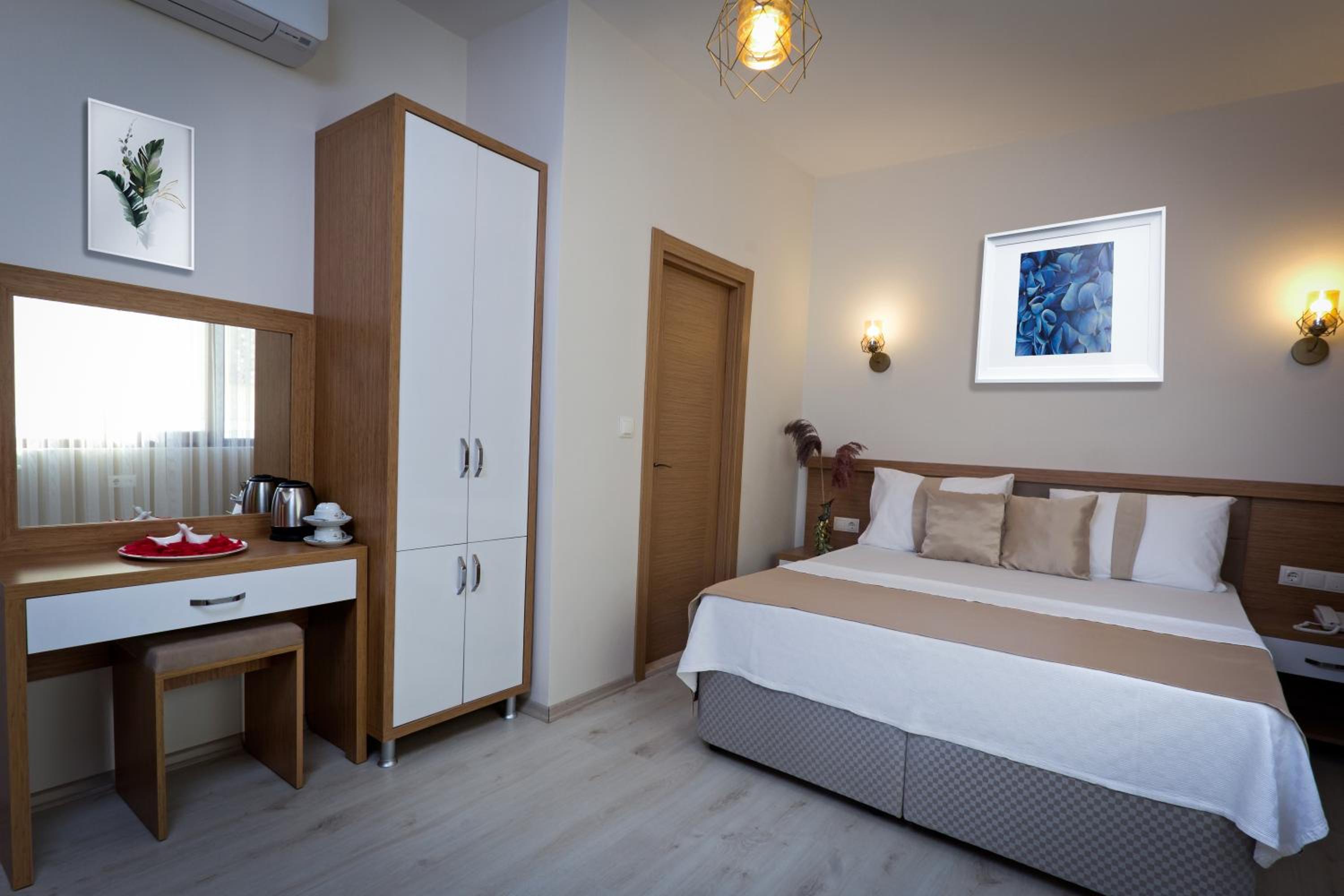 Budget Triple Room photo 1
