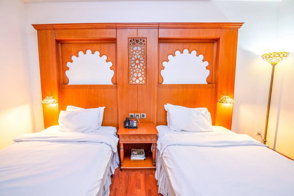 Twin Room, City View - Photo 5