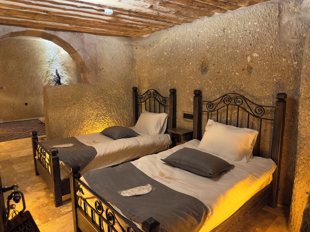 Family Quadruple Room, Multiple Beds photo 2