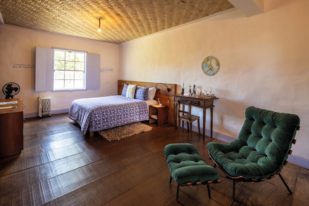 Suite, Garden View