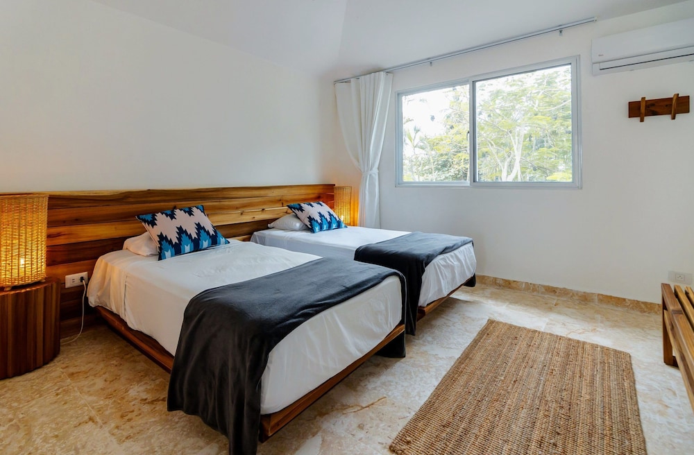 Deluxe Suite photo 2