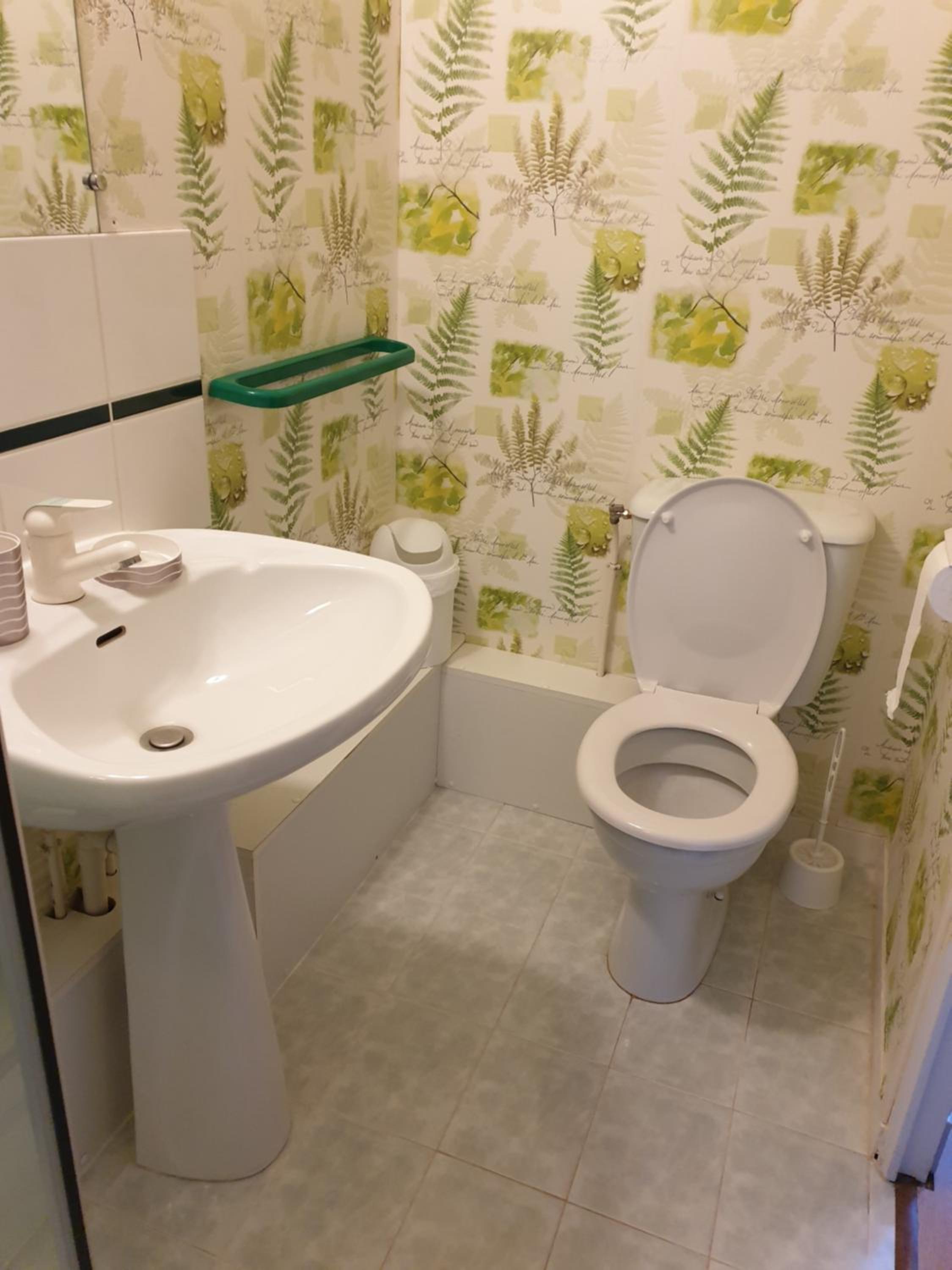 Double Room - Photo 2