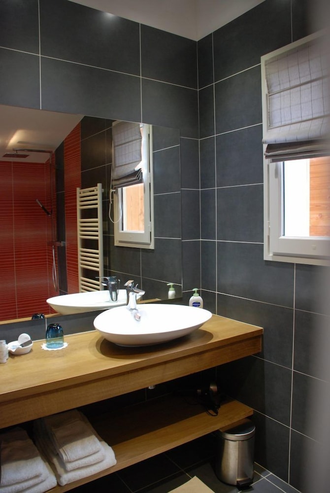 Double Room (Terracotta) photo 2