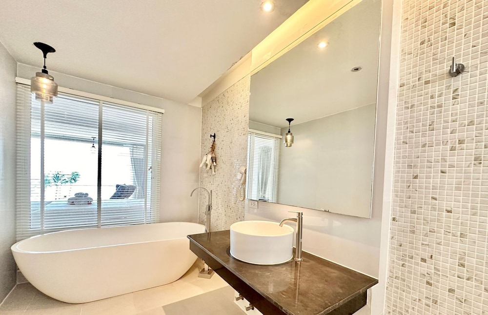 Grand Deluxe Suite photo 3
