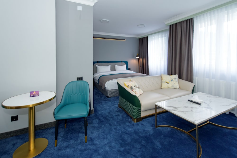 Luxury Double or Twin Room photo 1