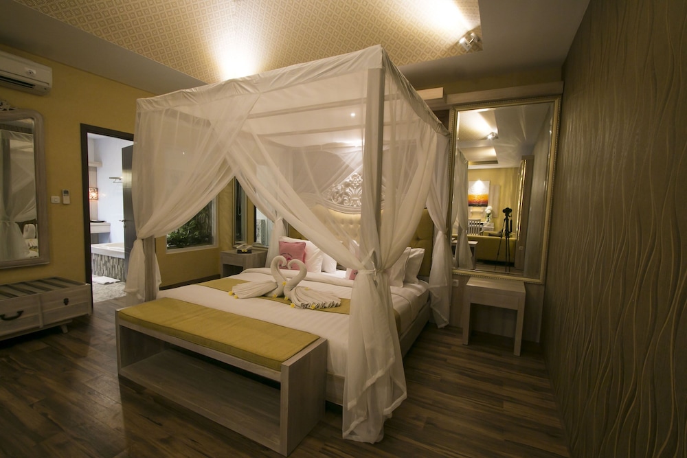 Royal Villa