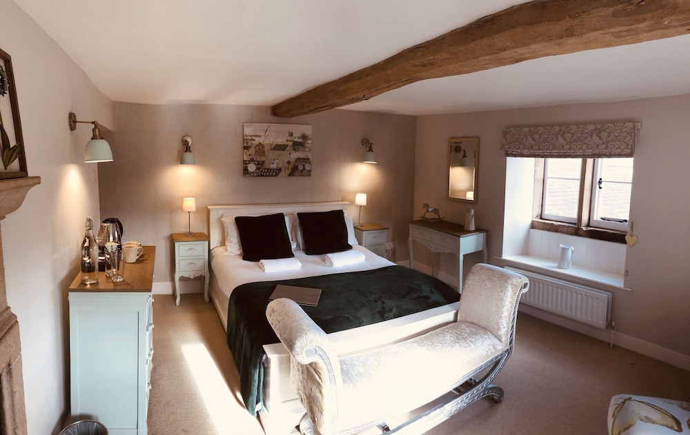 Room 5 photo 2