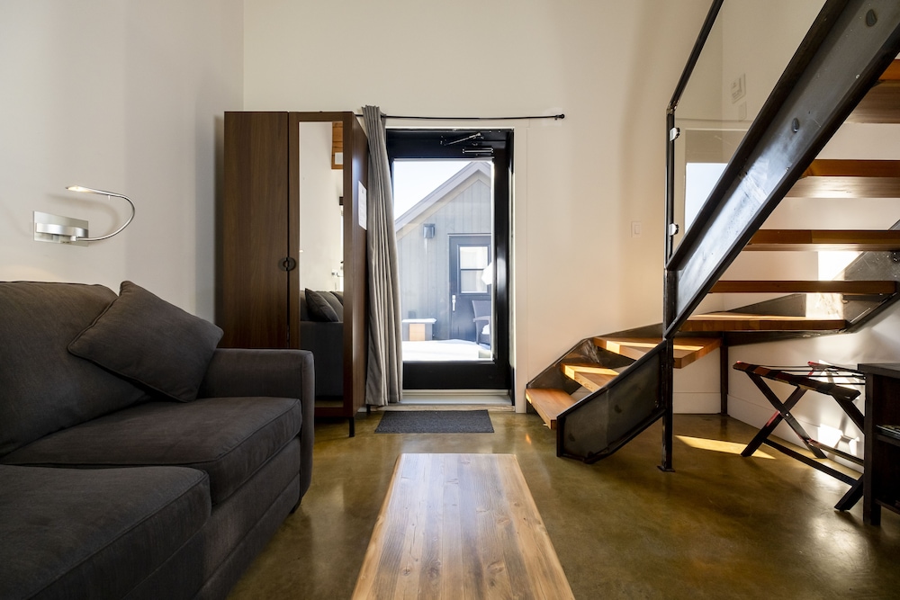 Superior Suite, Ensuite photo 3