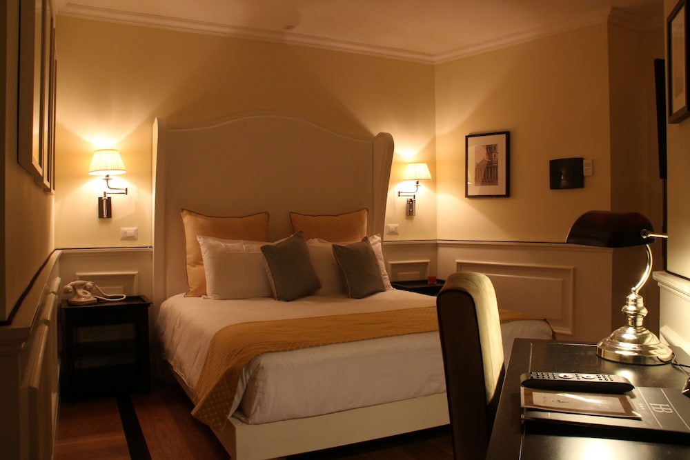 Small Double Room - Photo 2