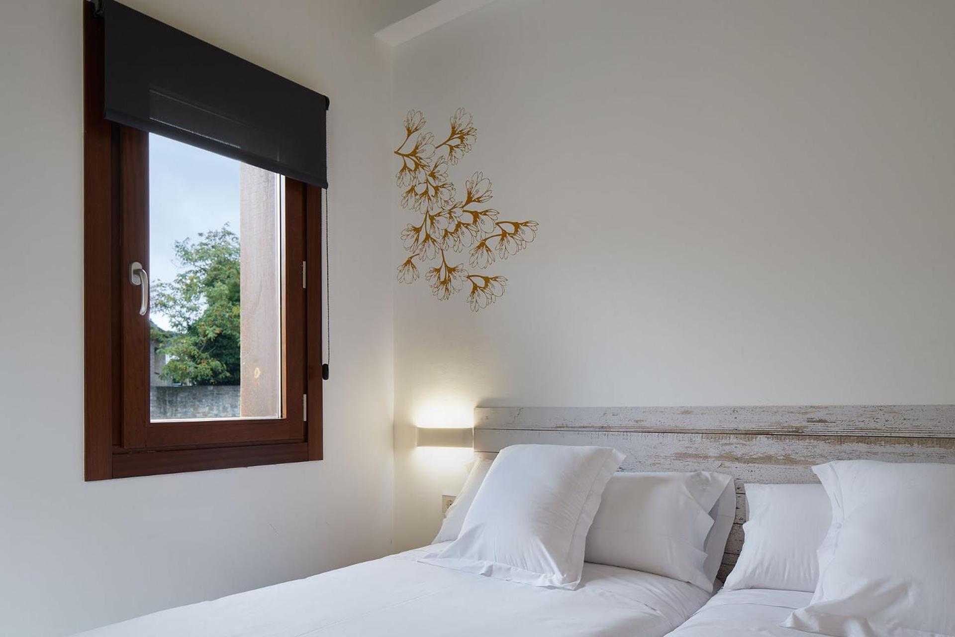 Deluxe Double or Twin Room photo 3