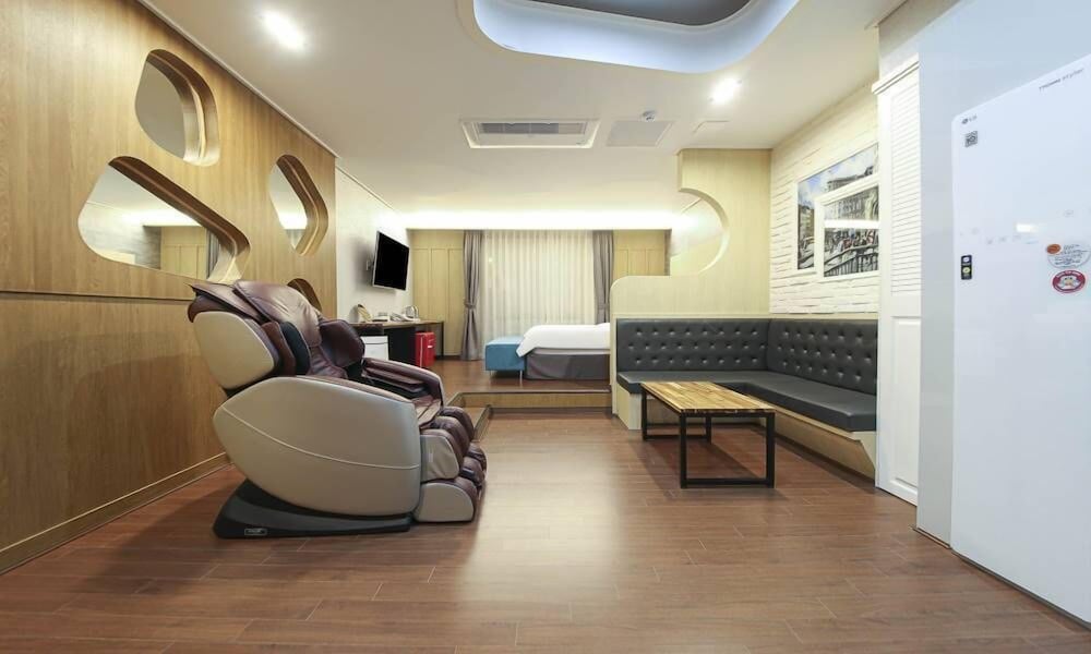 Hound Suite Room - Photo 2