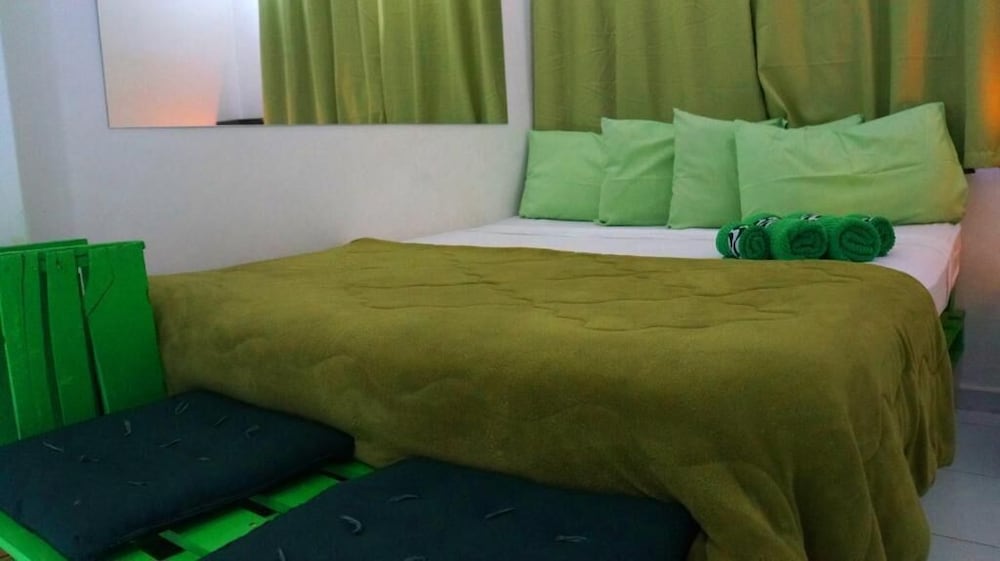Economy Suite, 1 Double Bed, Private Bathroom