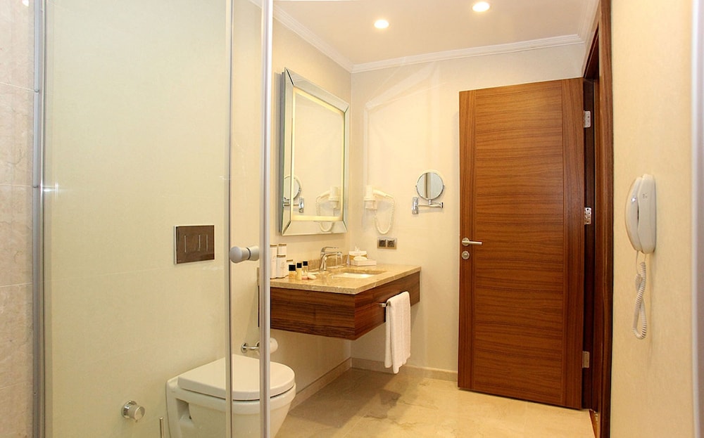 Standard Double or Twin Room photo 2