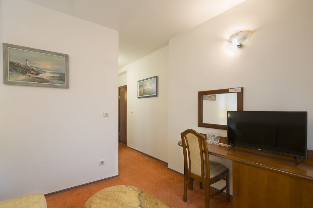 Superior Room - Photo 3
