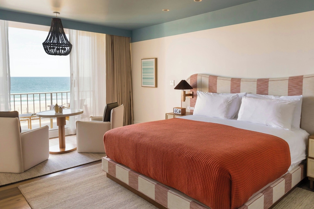 Oceanfront King with Balcony - Photo 1