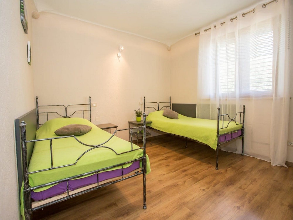 Apartment (Two Bedroom Apartment with Terrace an)