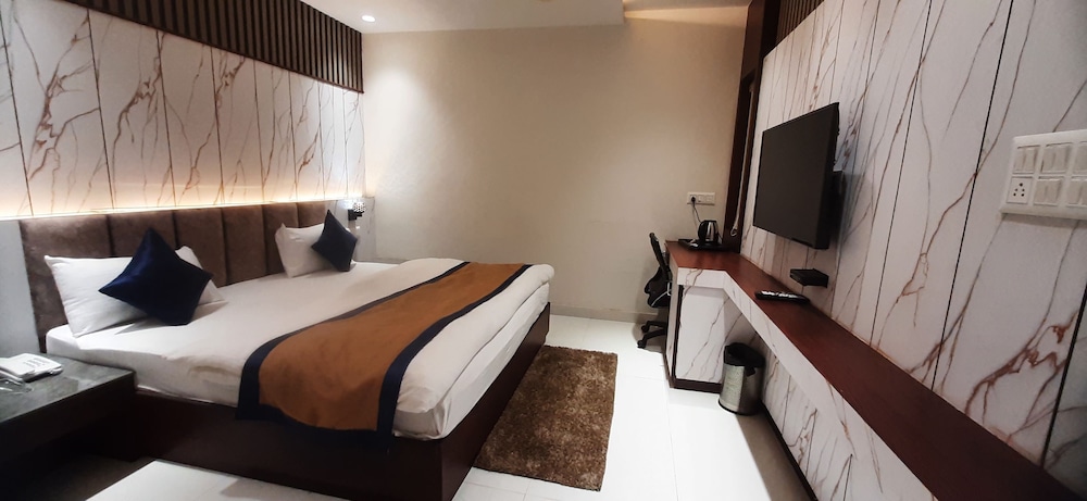 Deluxe Room - Photo 2