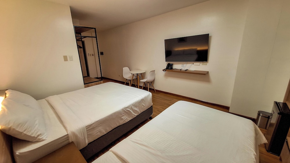 Premier Triple Room