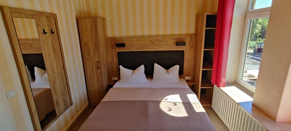 Economy Room photo 2