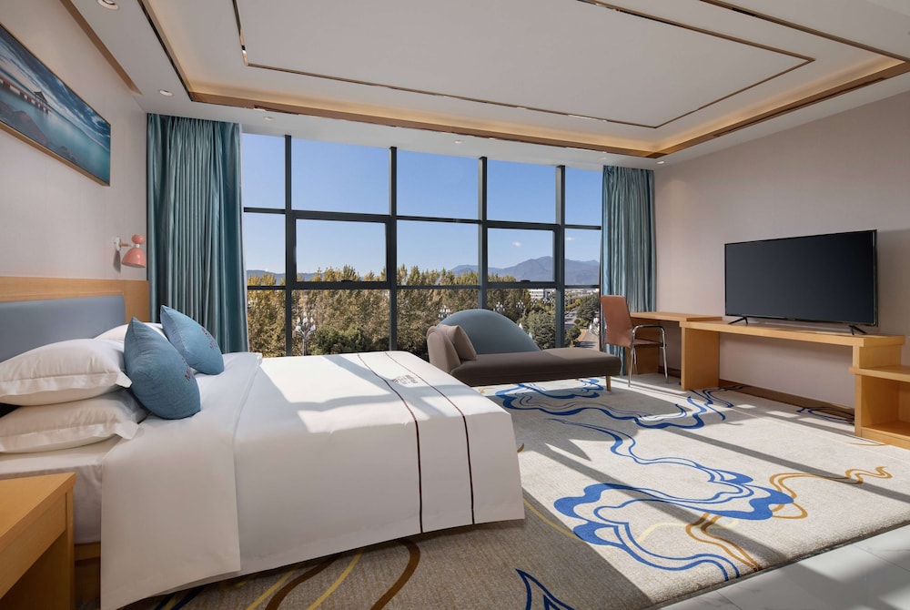 Comfort Room, 1 King Bed, Non Smoking photo 1