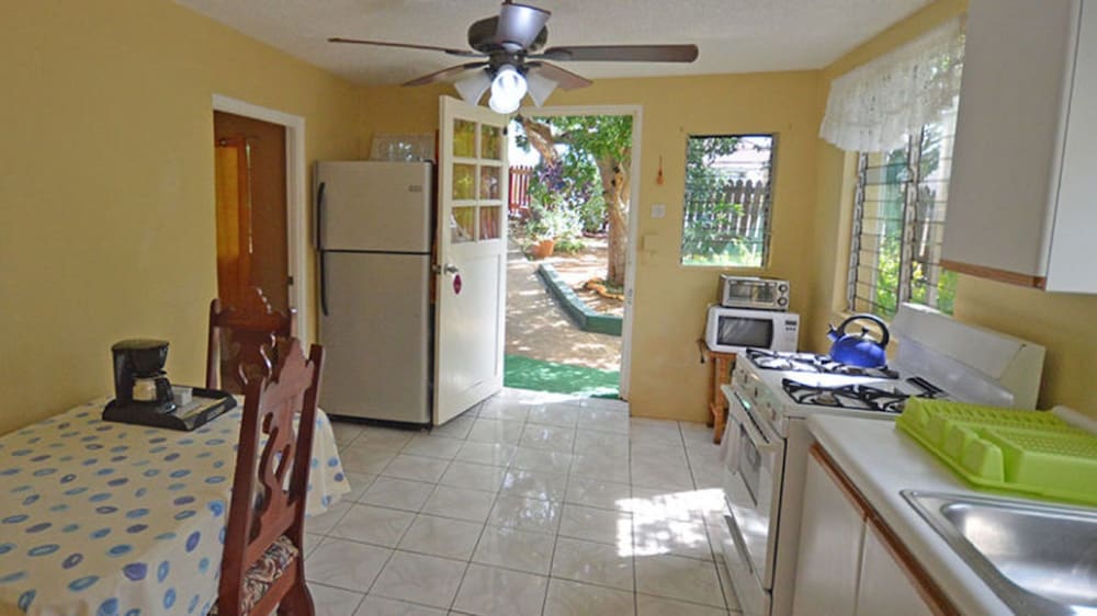 2 Bedroom Hibiscus Villa, Garden View, 3 People, photo 6