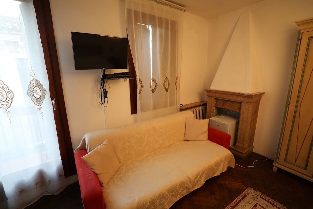 Superior Double or Twin Room, Balcony photo 2