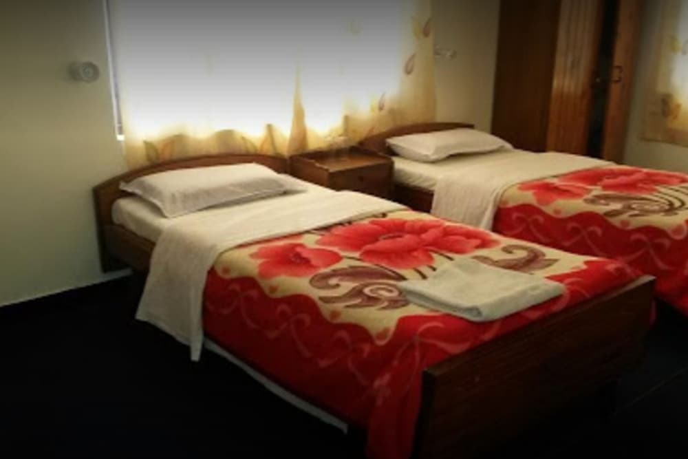 Basic Twin Room