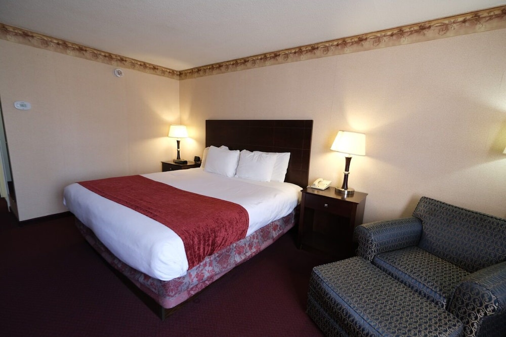 Suite, 1 King Bed, Fireplace - Photo 3