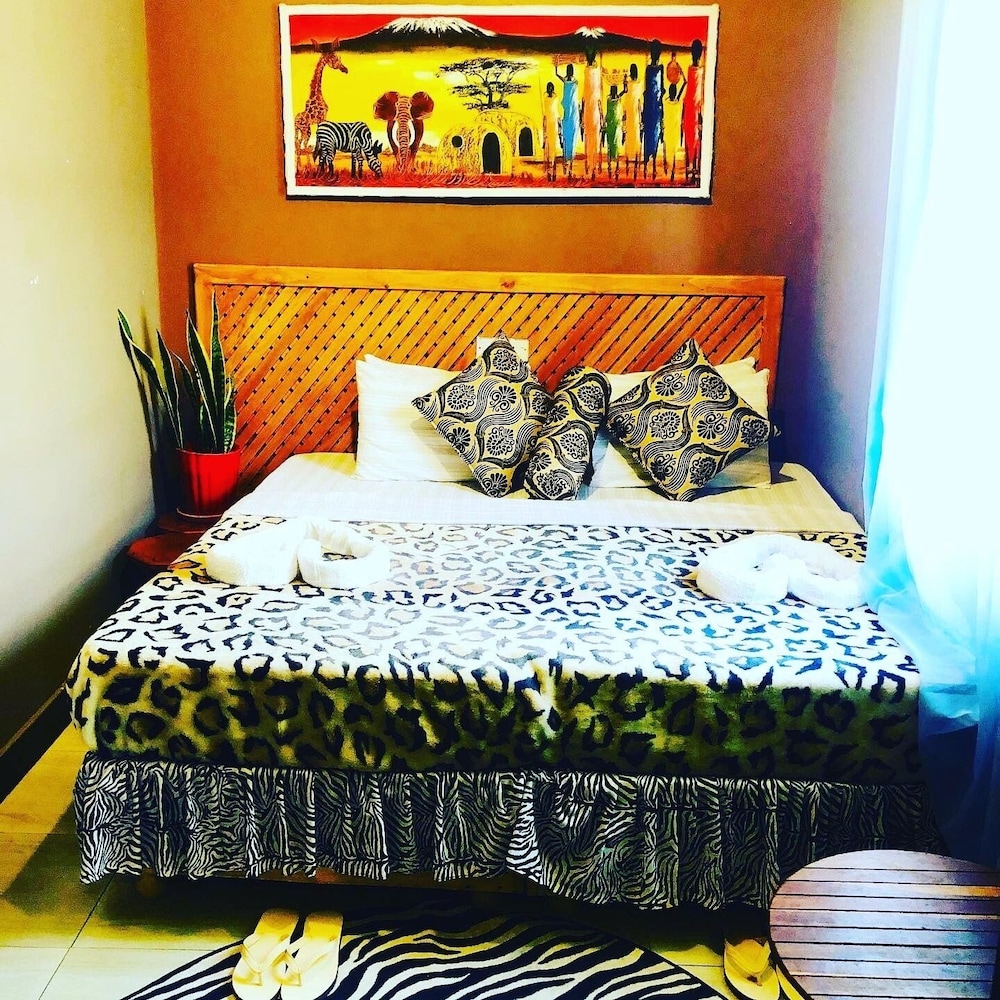 Comfort Double Room, 1 King Bed, Non Smoking, Garden View photo 3