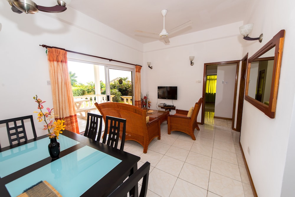 Apartment, 2 Bedrooms, Garden View photo 2