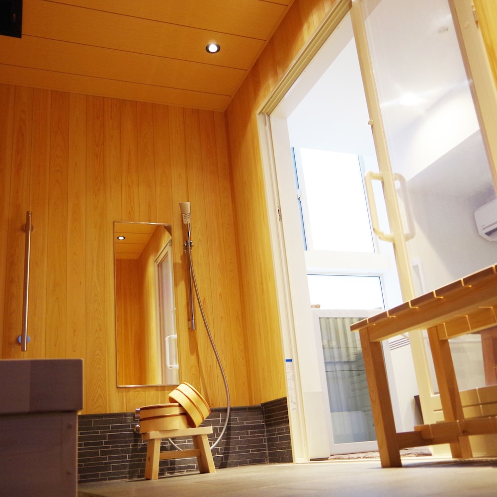 Standard Double Room, 2 Beds + 2 Japanese Futons (Check-in instruction will be sent by Email) photo 3