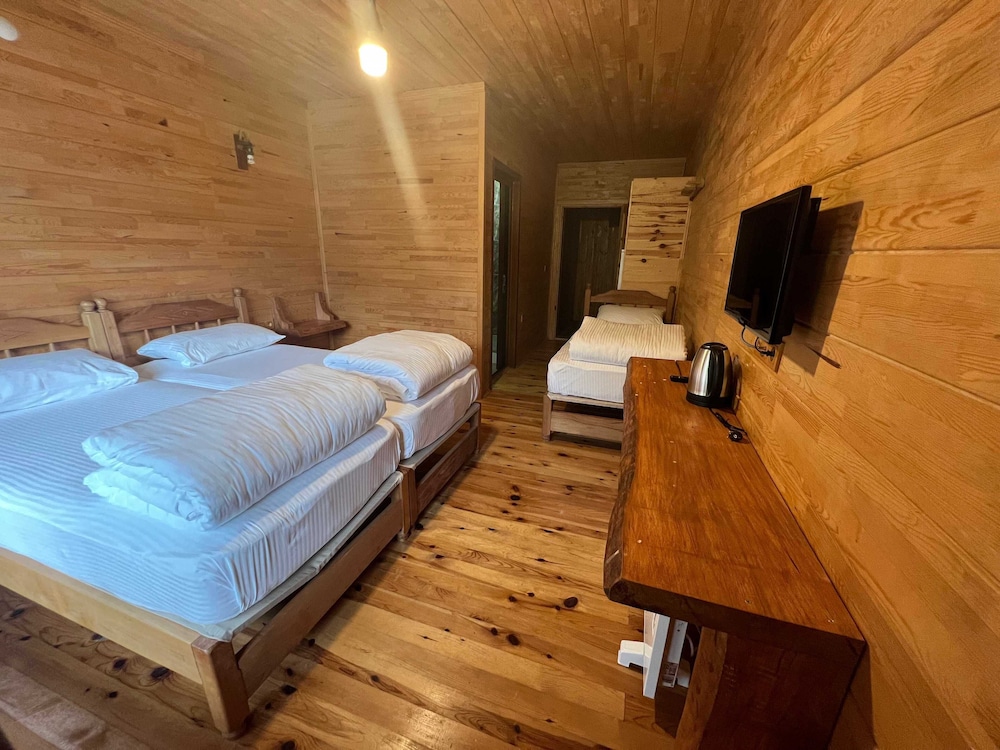 Deluxe Triple Room, Multiple Beds, Balcony, River View photo 1