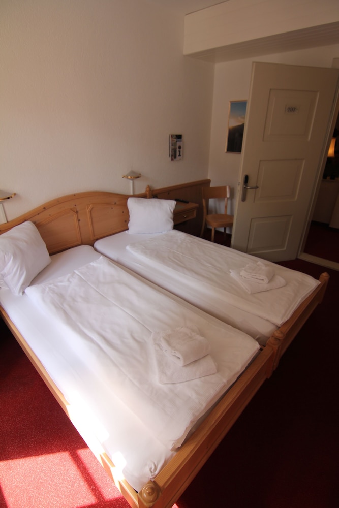 Standard Double Room photo 3