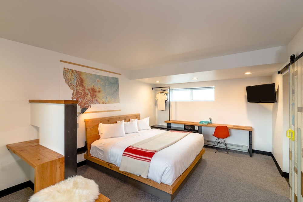 Deluxe Room, 1 King Bed (Grand Avenue King) photo 2