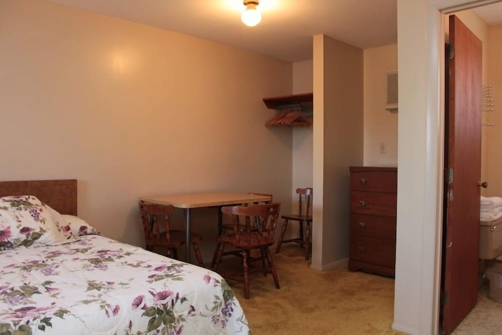 Deluxe Room, 2 Double Beds, Non Smoking, Kitchenette