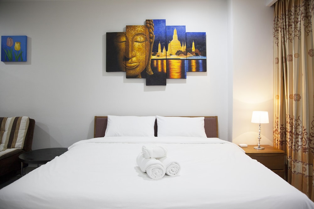 room photo