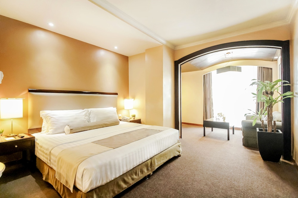 Studio Suite - Photo 3