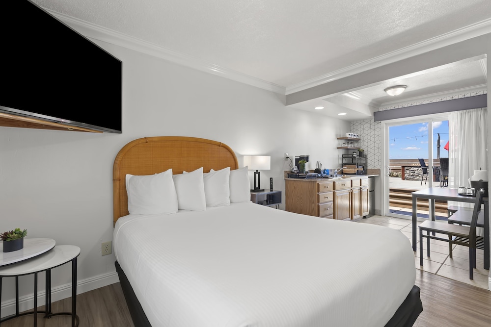 Kitchenette Room with View (Pet Friendly) photo 2