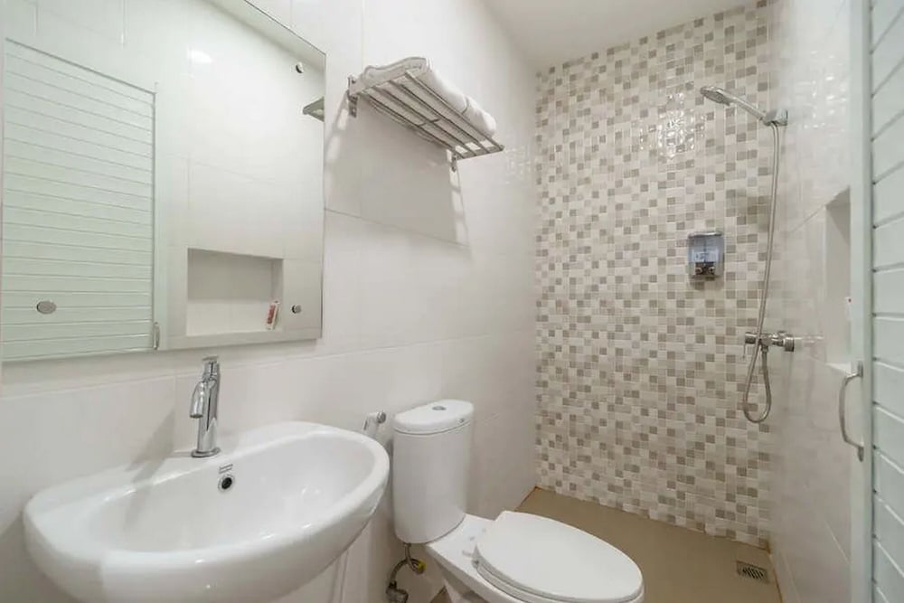 Double Room - Photo 10