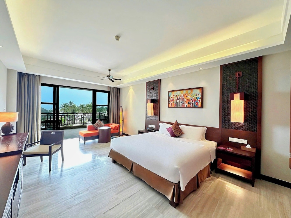 Standard Room, 1 King Bed, Garden View photo 1