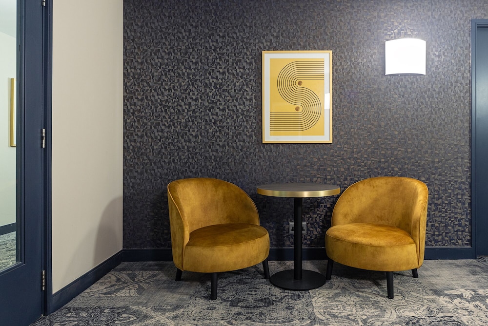 Executive Twin Room, Club Lounge Access T - Photo 2