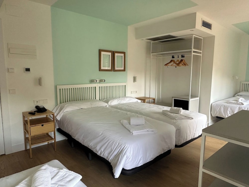 Triple Room photo 2
