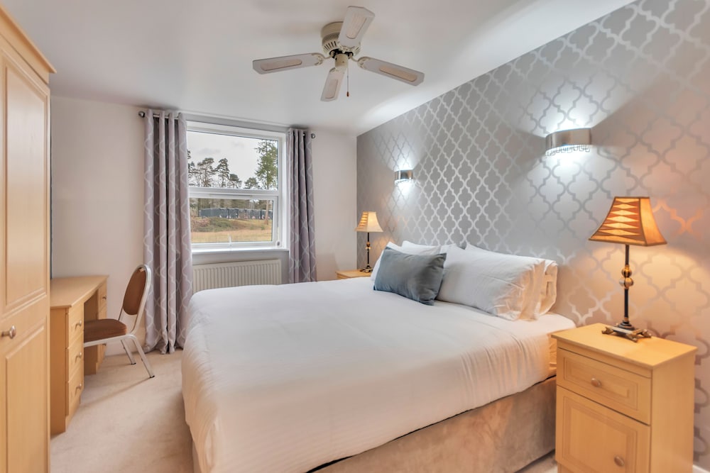 Standard Double Room, 1 King Bed, Pets Not Allowed, Garden View photo 1