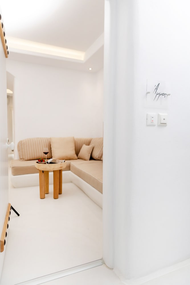 Premium Studio Suite, 1 Bedroom (Ammos)