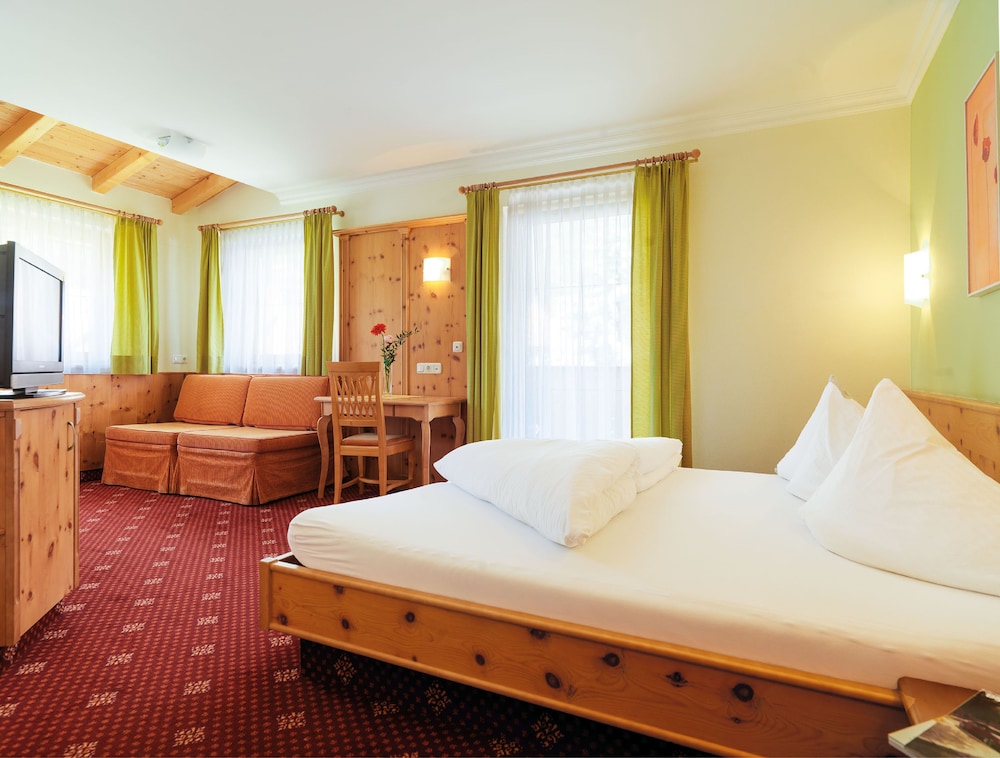 Comfort Double Room (Schrofenstein) photo 2