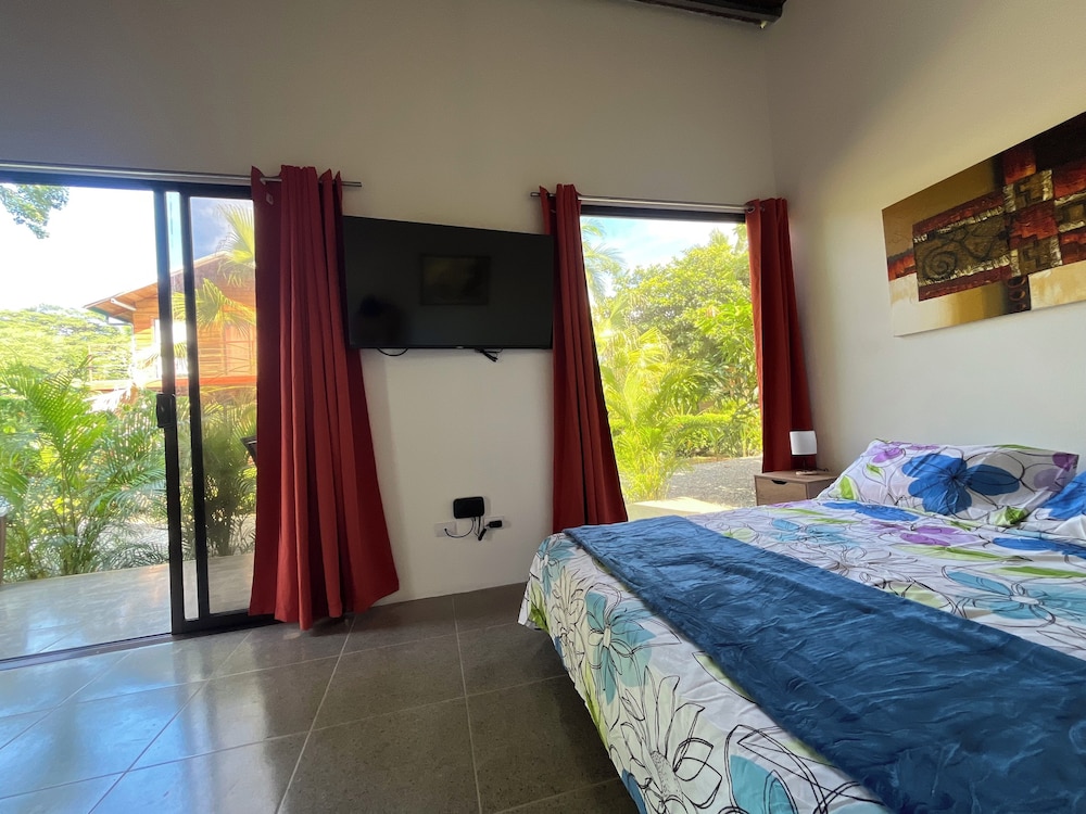 Deluxe Bungalow, 1 Bedroom, Garden View, Garden Area photo 3